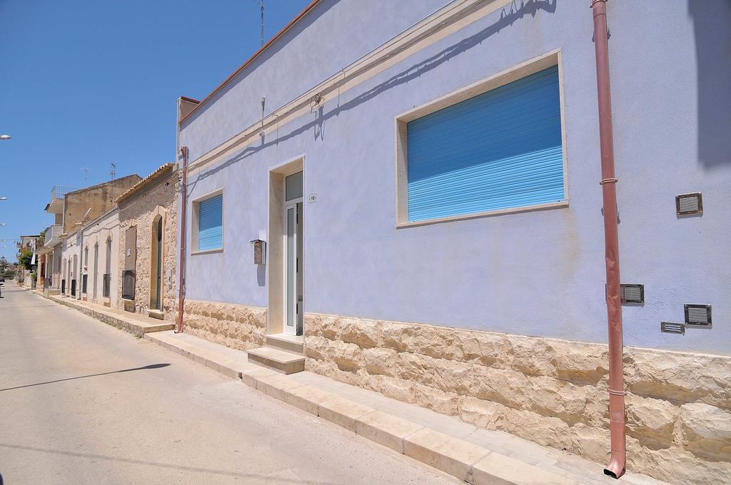 Delposto Marina Di Ragusa Eksteriør bilde